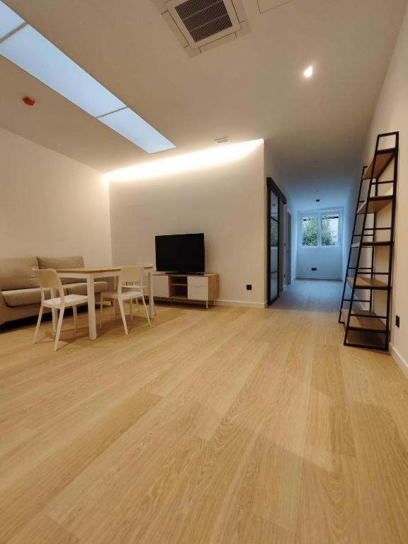 Apartamentos Pillotegi Parking Gratuito San Sebastian Exterior photo